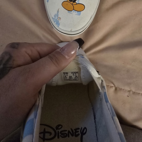 Vans Mickey Mouse Slip-On Shoes - White - Picture 3 of 3